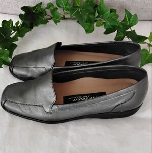 Easy Spirit Metallic Gray Leather Loafers